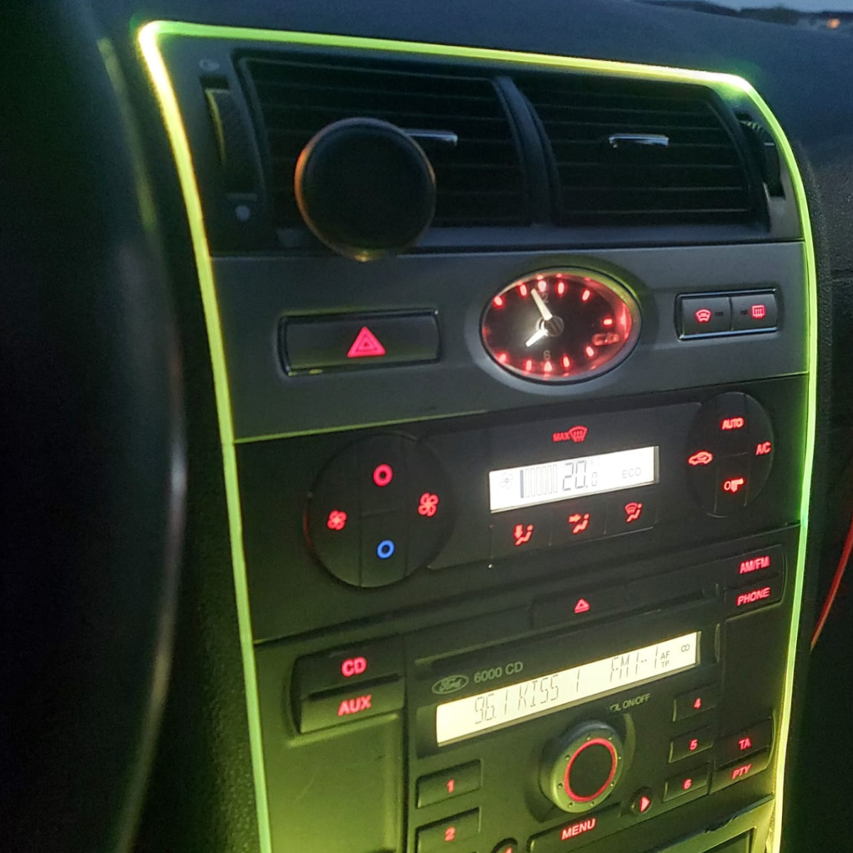 Banda LED Neon auto RGB cu 7 Culori, Alimentare USB pentru Lumini Interioare 5m